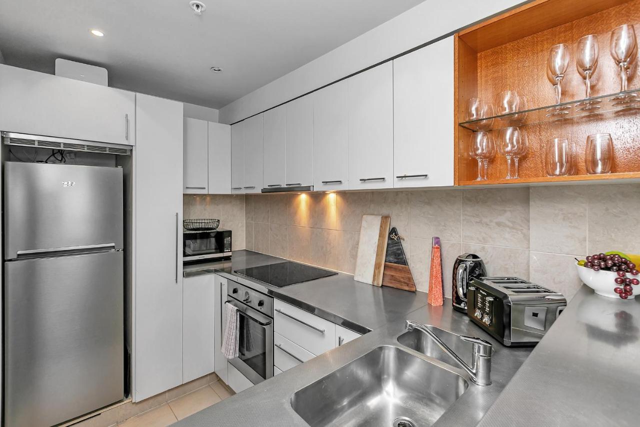 Sunset Harbour Sanctuary + Cp Apartment Auckland Bagian luar foto